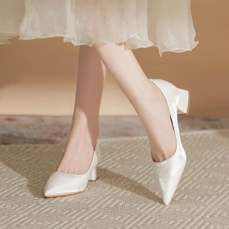 👠 Escarpins blancs à bout pointu et talon bloc bas - Louis Alat