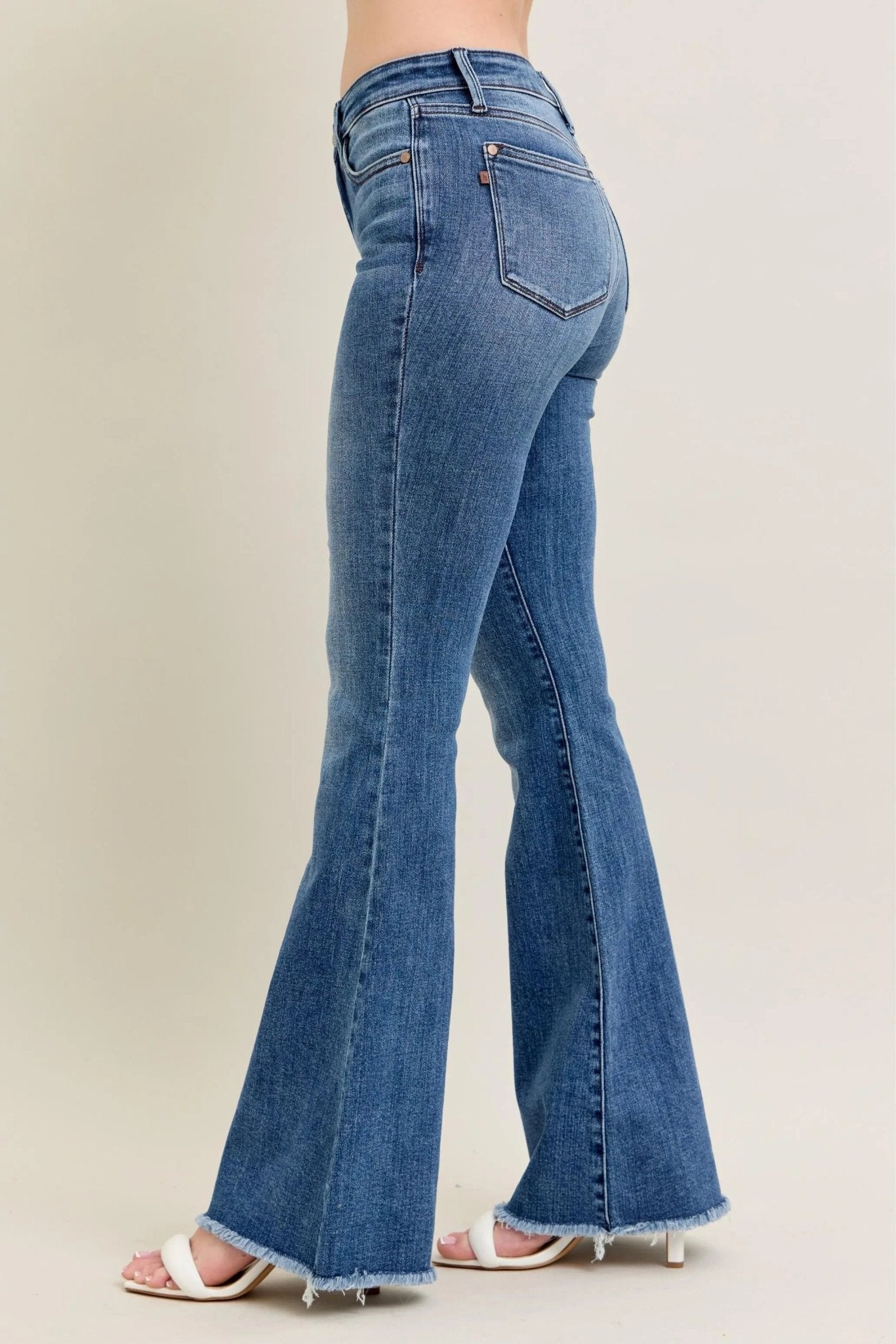High - Waisted Flare Jeans - Louis Alat