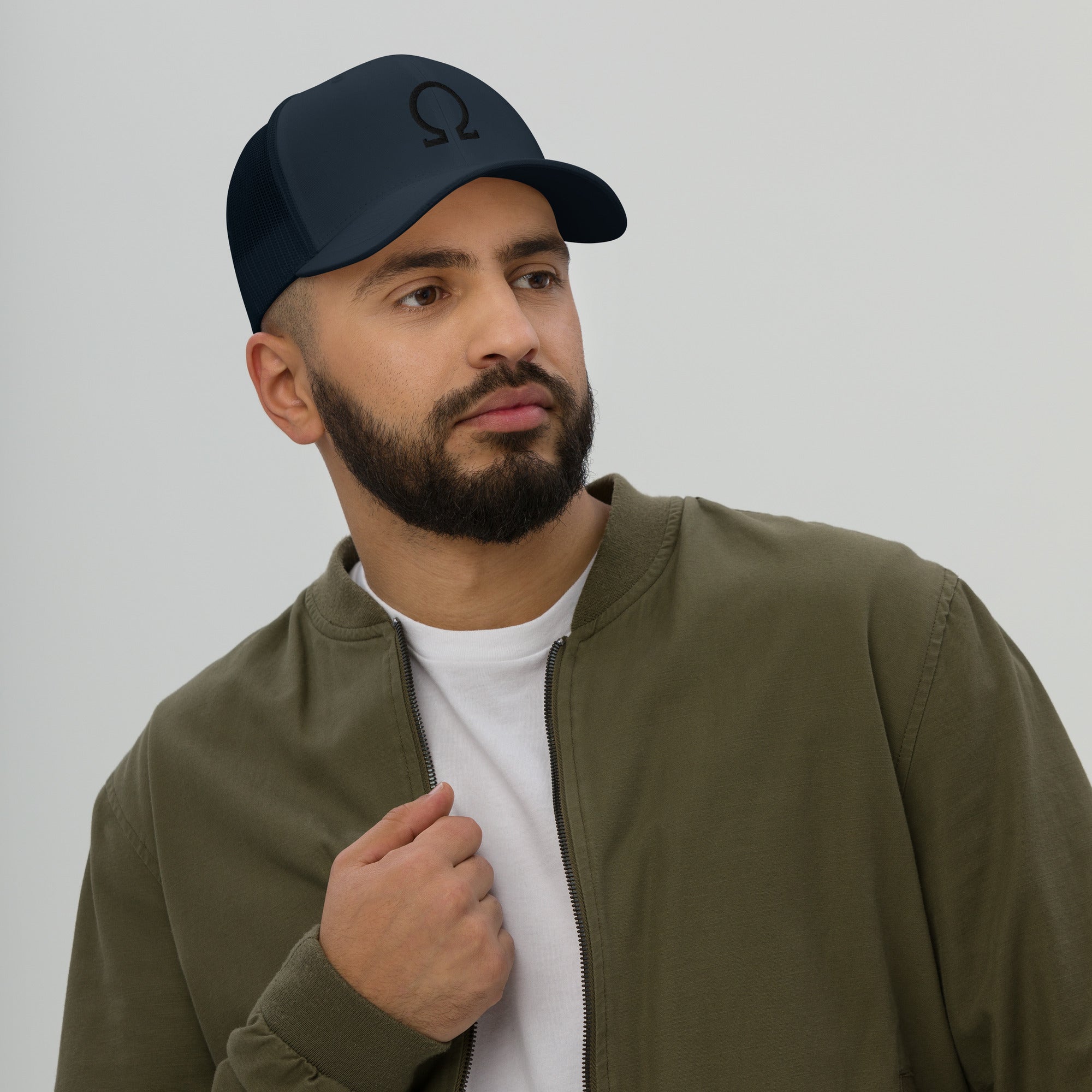 Casquette Trucker Premium Louis Alat – Élégance Structurée & Confort Aéré - Louis Alat