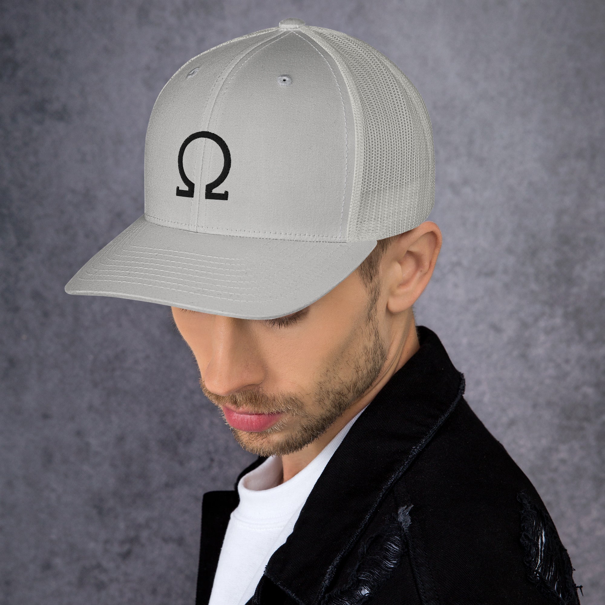 Casquette Trucker Premium Louis Alat – Élégance Structurée & Confort Aéré - Louis Alat